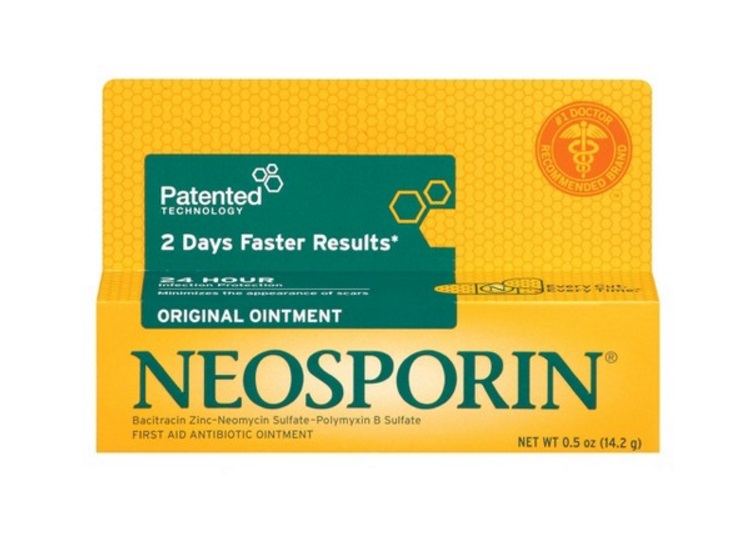 can you put neosporin on dogs