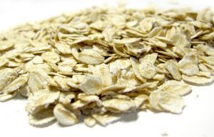 Can Dogs Eat Oatmeal? Raw or Cooked? Is It Good Or Bad For Dogs?