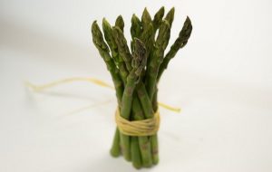 can rabbits eat asparagus